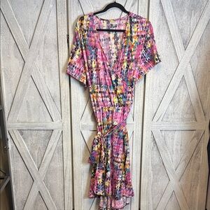 Avenue SZ 26/28 Multicolor Wrap Midi Dress